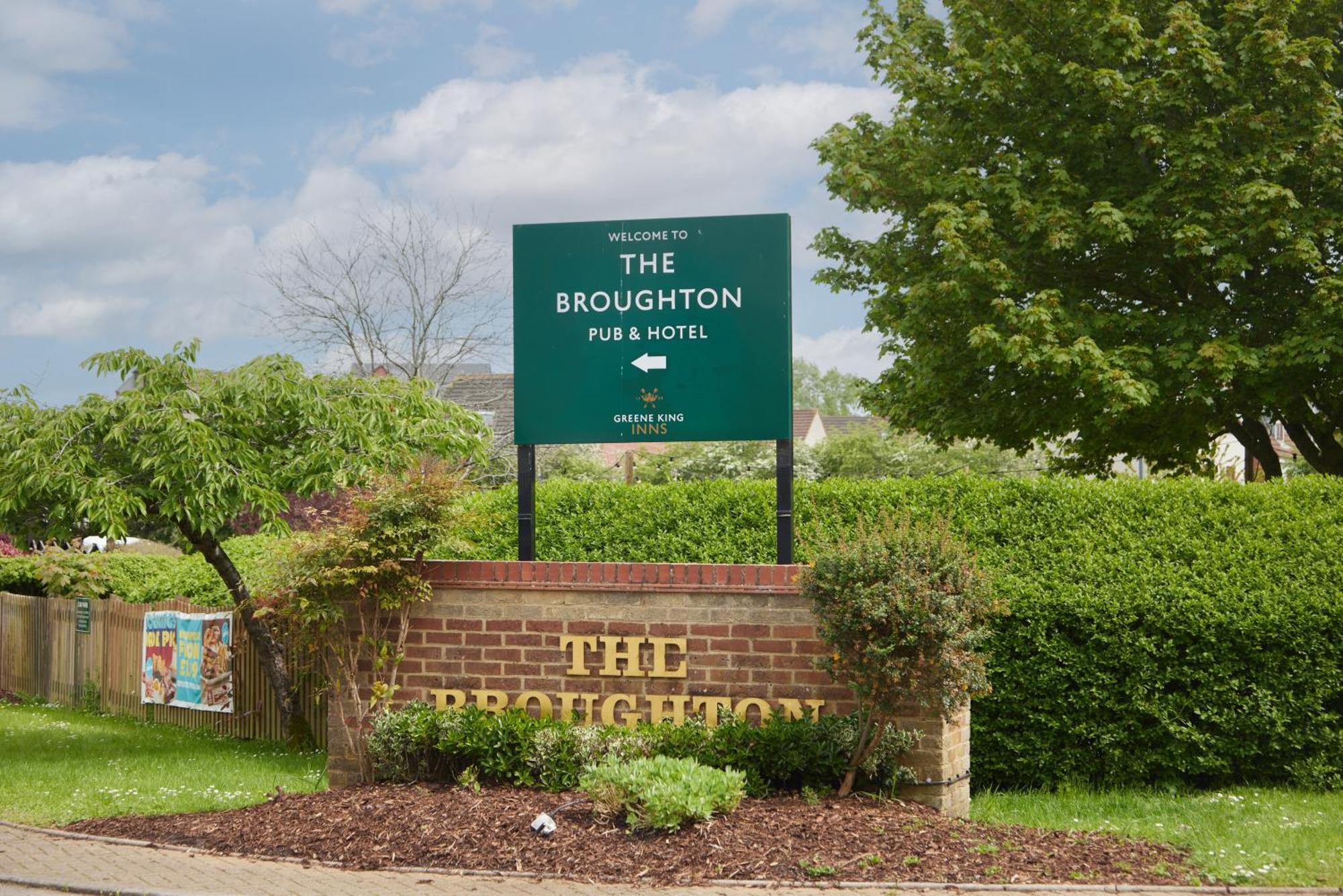 The Broughton Hotel By Greene King Inns ミルトン・ケインズ エクステリア 写真