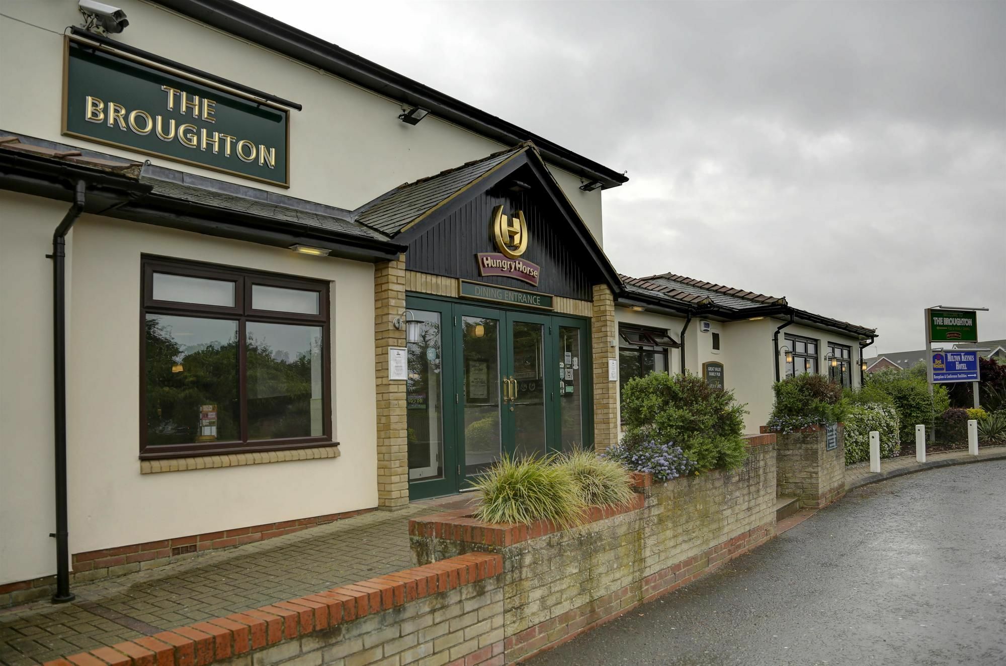 The Broughton Hotel By Greene King Inns ミルトン・ケインズ エクステリア 写真